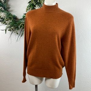 EUC Neiman Marcus Cashmere Turtleneck Sweater